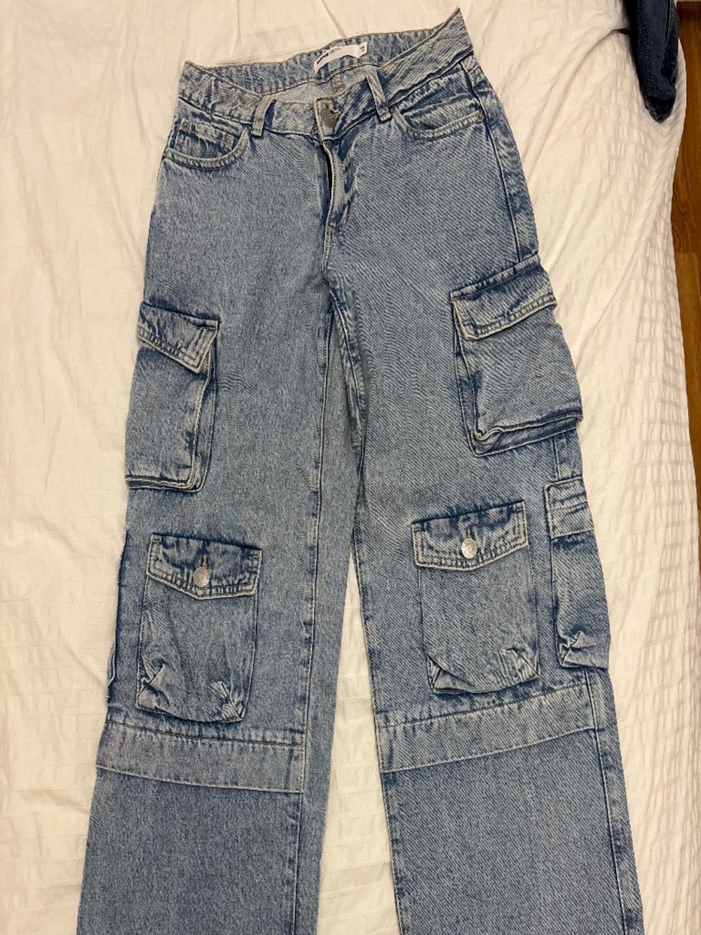 Garage Low-Rise Baggy Cargo Jeans